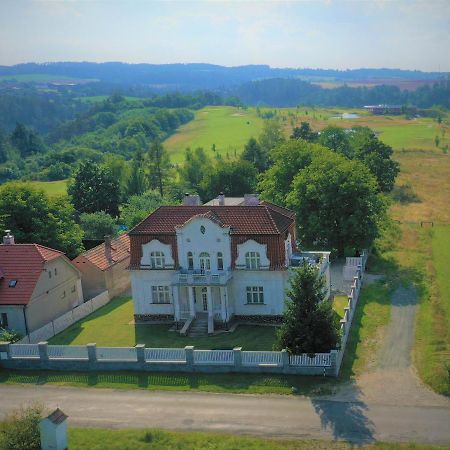 Apartmany Vila Manicka Kácov 外观 照片